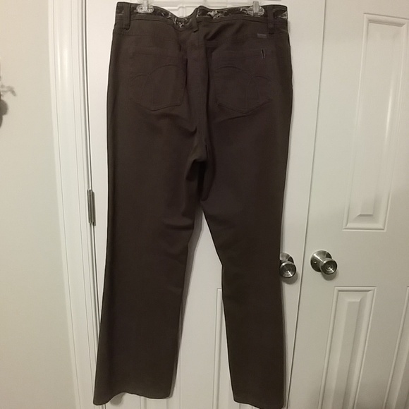 Olive green boot cut Jean pant Liz Claiborne 12r - Picture 4 of 6